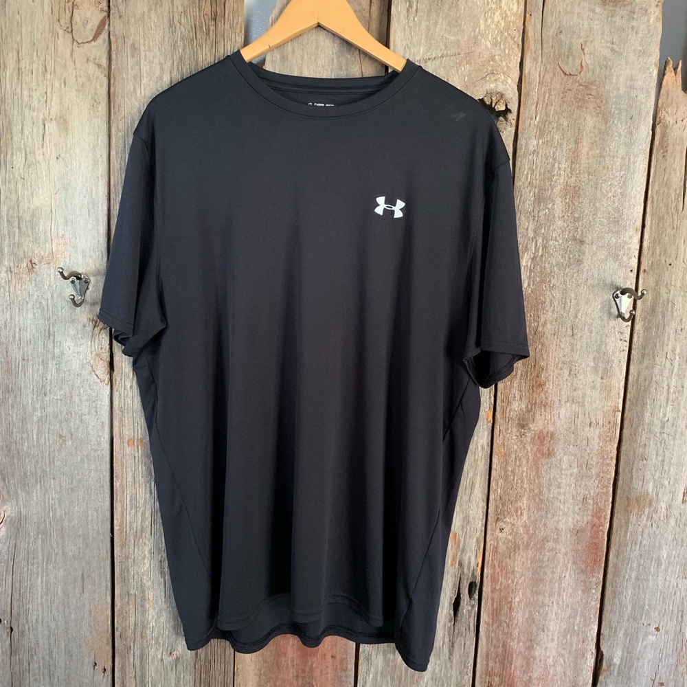 Under Armour Loose Heat Gear Men’s 2XL
